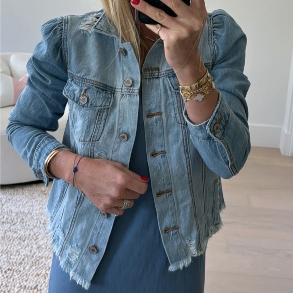 NWT cropped lightweight denim jacket